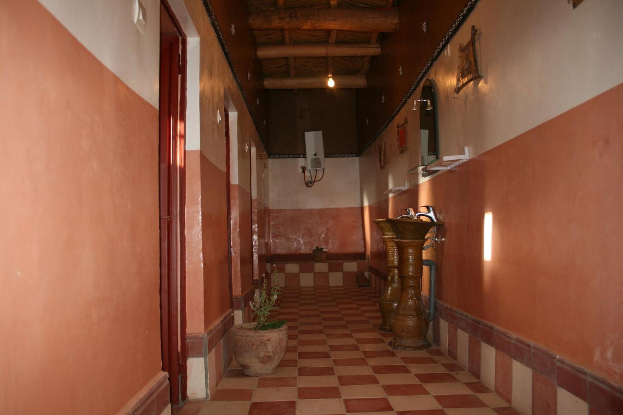 Kasbah Ben Ali Hotel Kelaat-M'Gouna Exterior photo